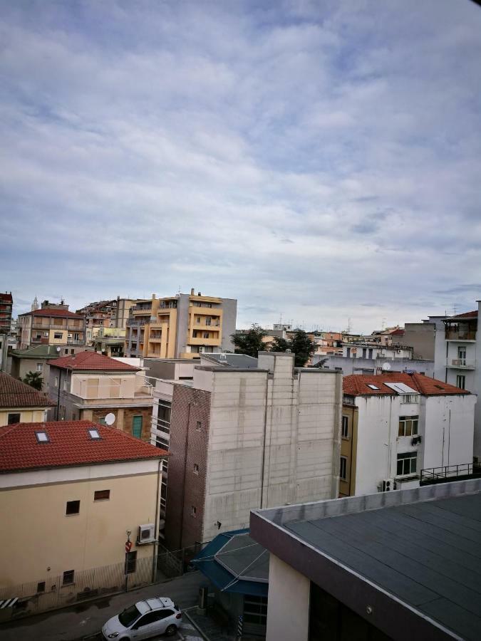 Blue Apartment Pescara Bagian luar foto